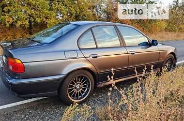 Седан BMW 5 Series 2001 в Харкові