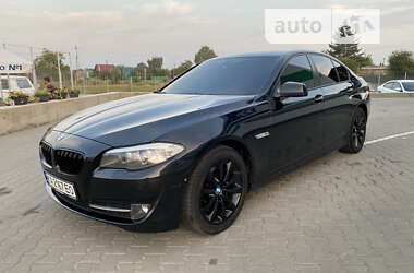 Седан BMW 5 Series 2010 в Нововолынске