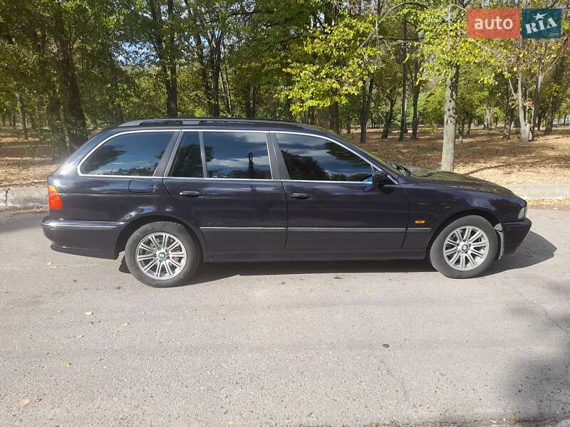 Универсал BMW 5 Series 2000 в Кременчуге