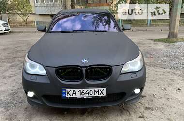 Седан BMW 5 Series 2004 в Киеве