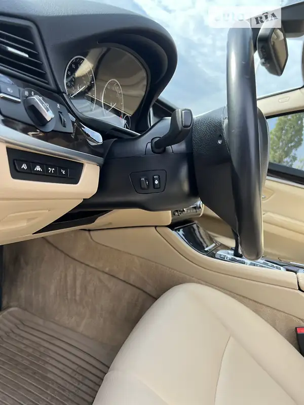 BMW 5 Series 2014 VIN WBA5A7C55ED619922 фото оголошення 27 з 98