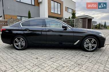 Седан BMW 5 Series 2020 в Стрию