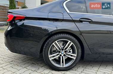 Седан BMW 5 Series 2020 в Стрию