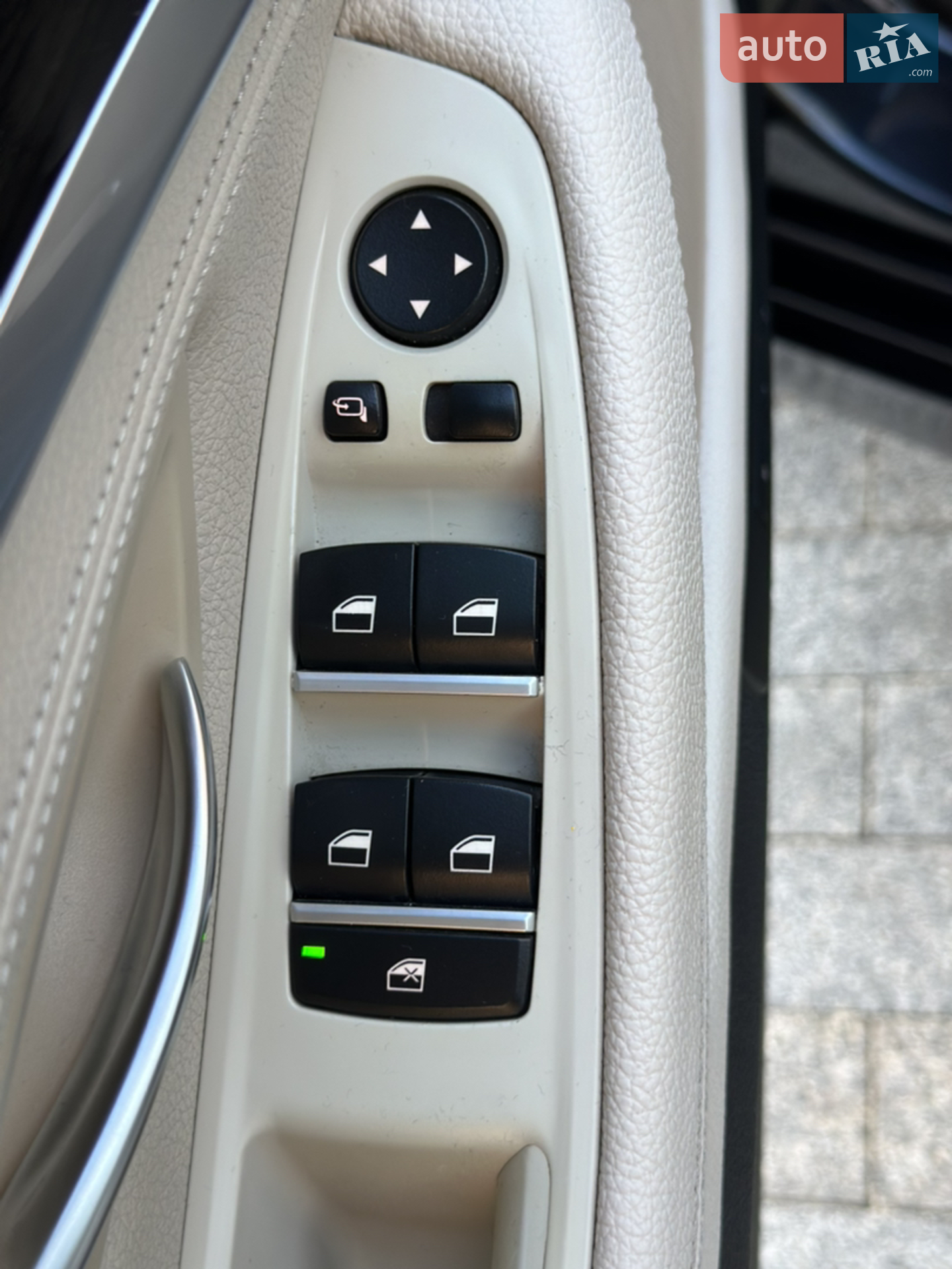 2011 BMW 5er - мініатюра 26