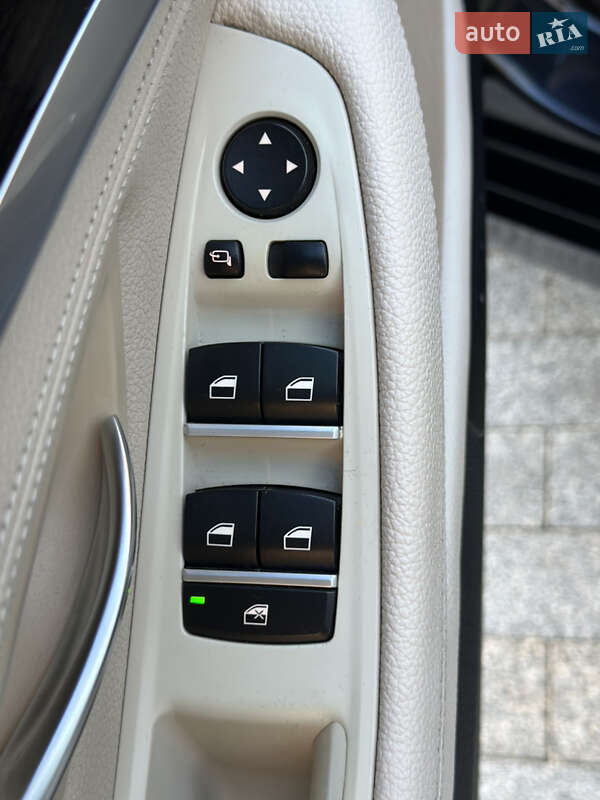 Седан BMW 5 Series 2011 в Одесі