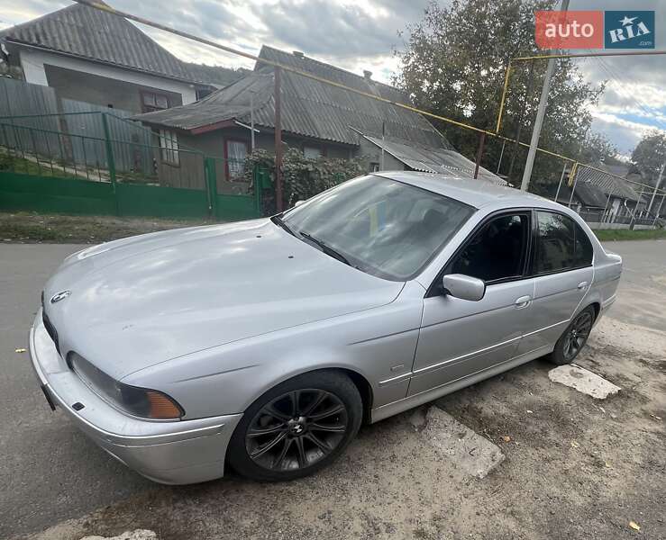 Седан BMW 5 Series 2001 в Балте