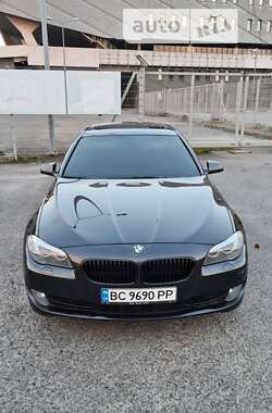 Седан BMW 5 Series 2013 в Львове