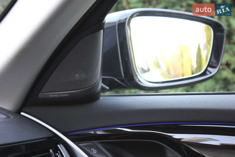 Седан BMW 5 Series 2019 в Львове