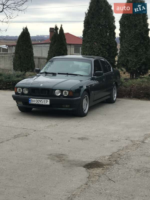 Седан BMW 5 Series 1995 в 