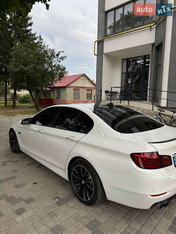 Седан BMW 5 Series 2013 в Рівному