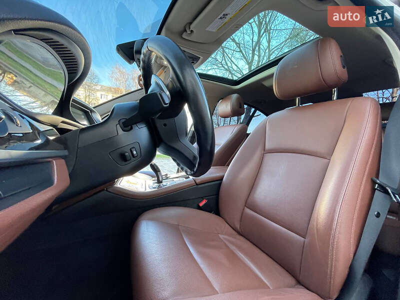 Седан BMW 5 Series 2013 в Рівному