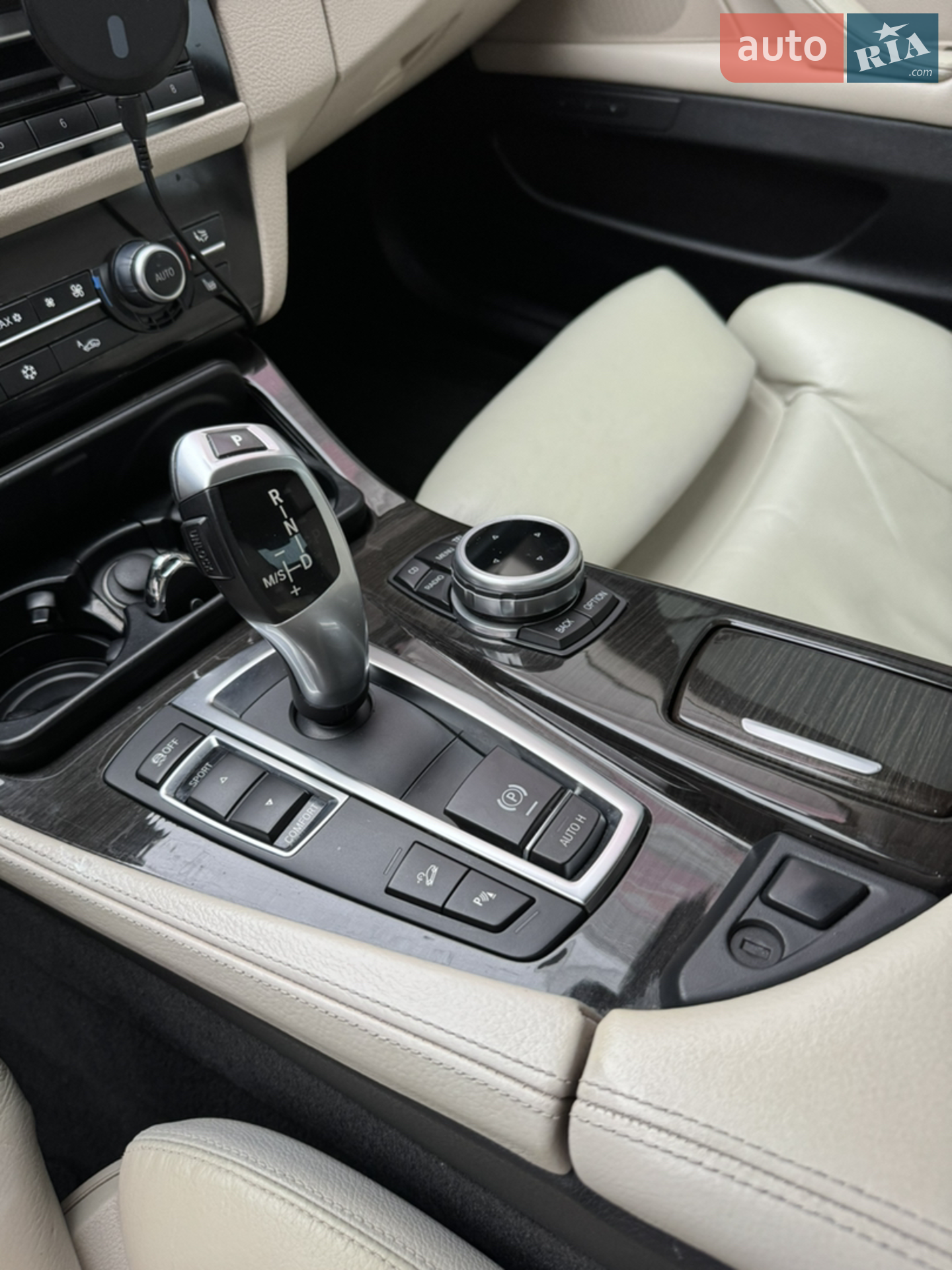 2011 BMW 5er - мініатюра 13