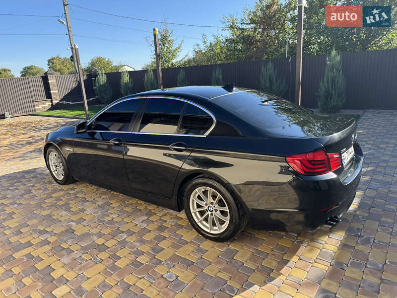 Седан BMW 5 Series 2012 в Полтаве