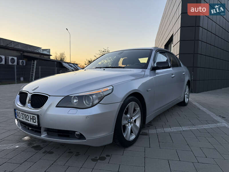 Седан BMW 5 Series 2005 в Тячеві