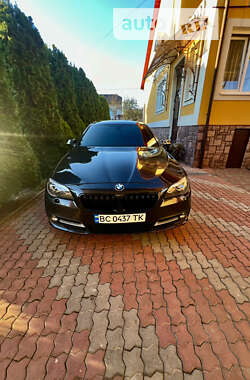 Седан BMW 5 Series 2015 в Львове