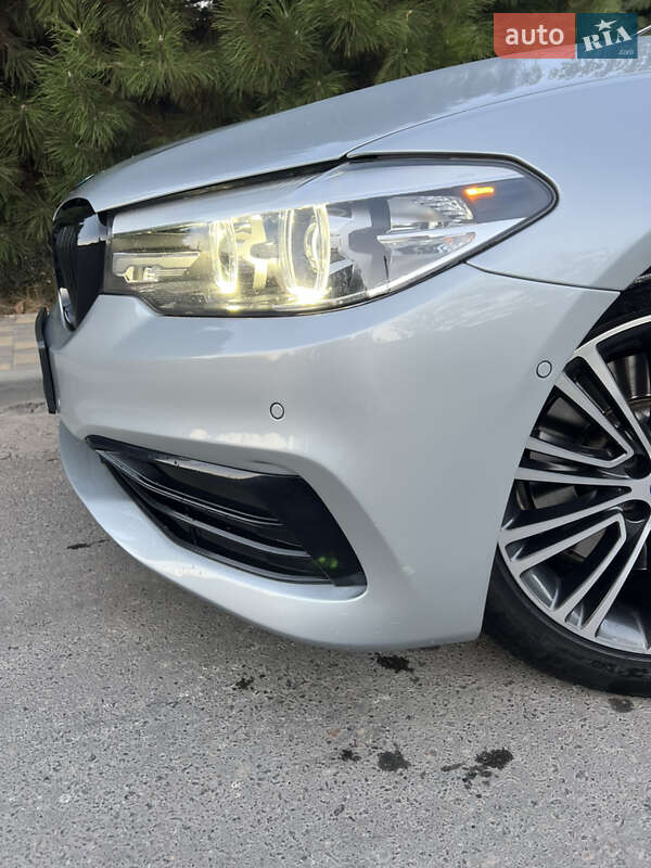 Седан BMW 5 Series 2019 в Одессе