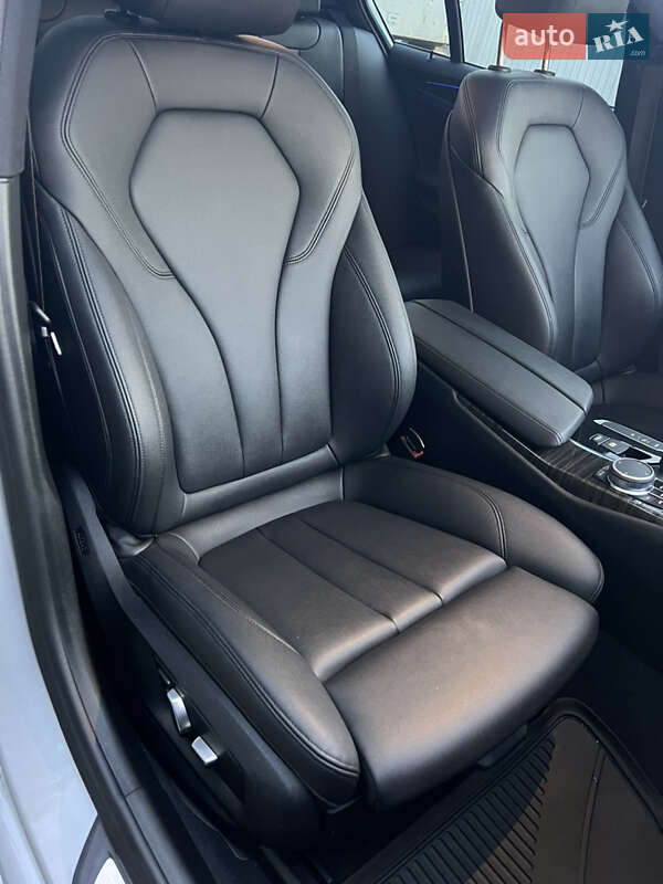 Седан BMW 5 Series 2019 в Одессе