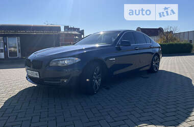 Седан BMW 5 Series 2011 в Хусте