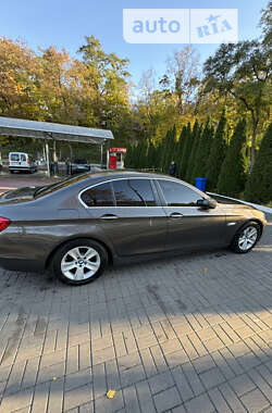 Седан BMW 5 Series 2013 в 