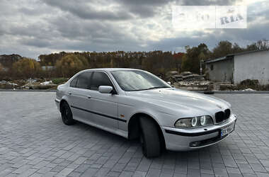 Седан BMW 5 Series 2000 в 