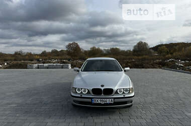 Седан BMW 5 Series 2000 в 