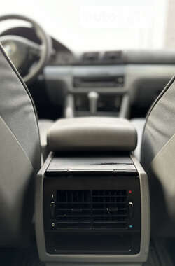 Седан BMW 5 Series 2000 в 