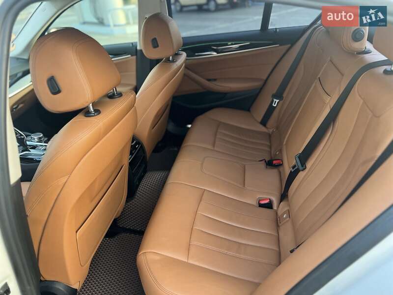Седан BMW 5 Series 2017 в Запорожье