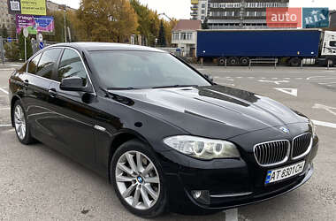 Седан BMW 5 Series 2012 в 