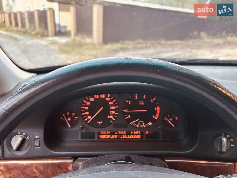 Седан BMW 5 Series 1998 в Киеве