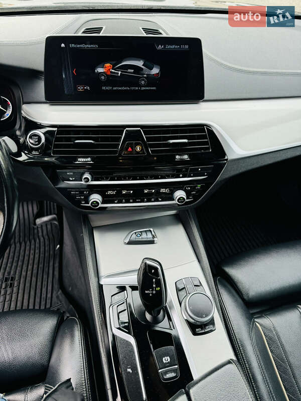 Седан BMW 5 Series 2018 в Іршаві