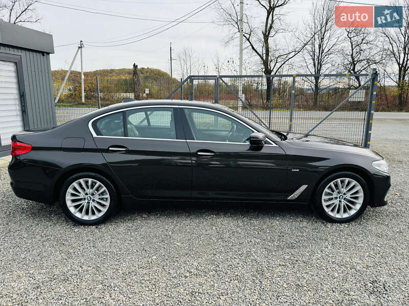 Седан BMW 5 Series 2018 в Іршаві