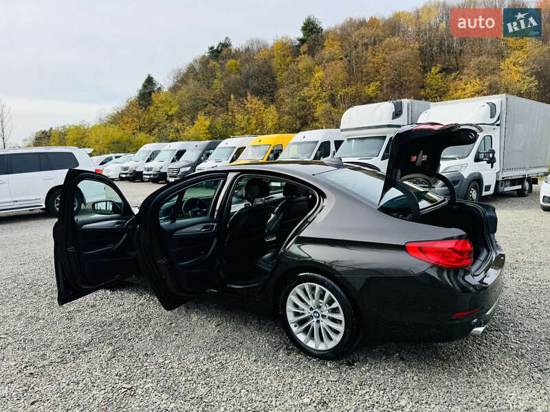 Седан BMW 5 Series 2018 в Іршаві