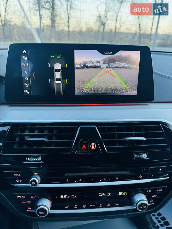 Седан BMW 5 Series 2018 в Іршаві