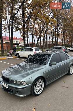 Седан BMW 5 Series 2002 в Киеве