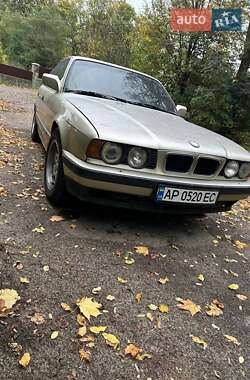 Седан BMW 5 Series 1988 в Запоріжжі