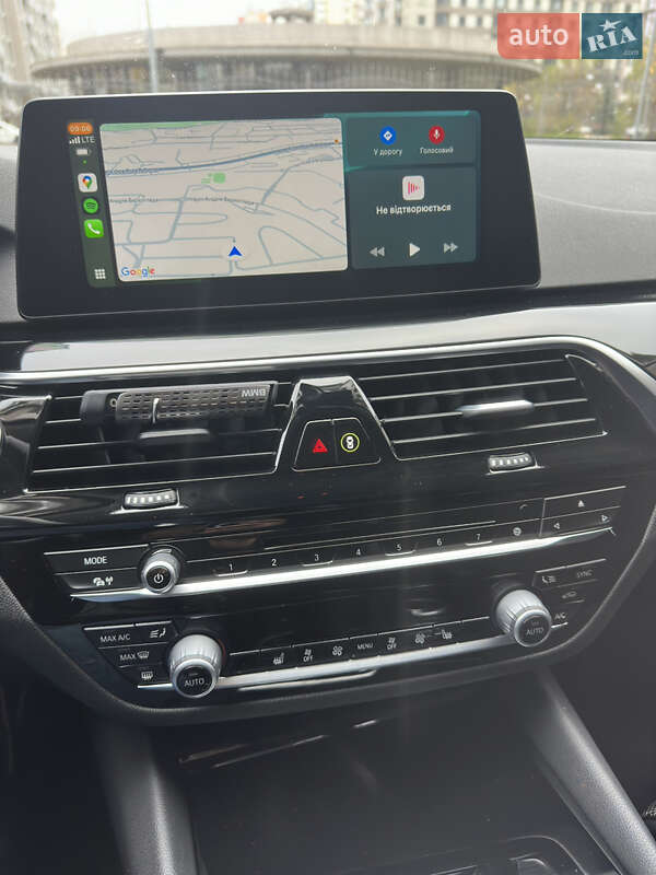 Седан BMW 5 Series 2018 в Києві фото 16 Седан BMW 5 Series 2018 в Києві