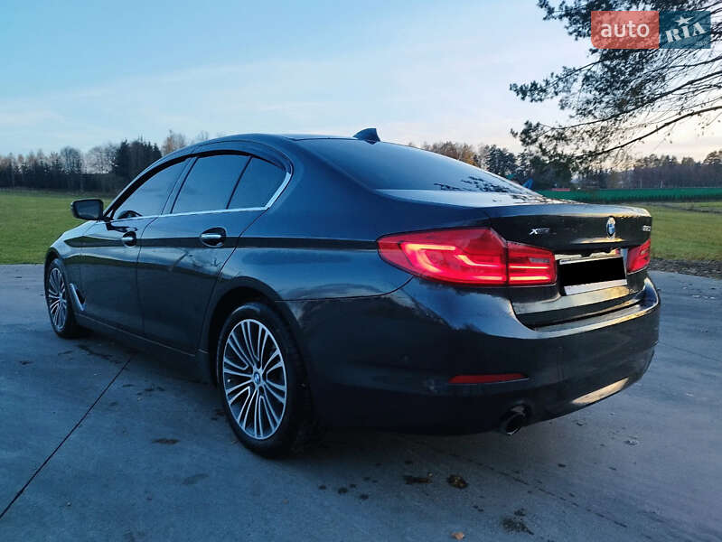Седан BMW 5 Series 2017 в 