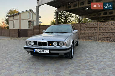 Седан BMW 5 Series 1990 в Запоріжжі