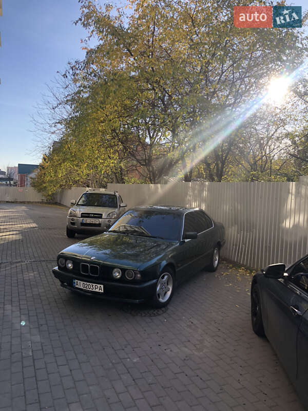 Седан BMW 5 Series 1995 в Виннице