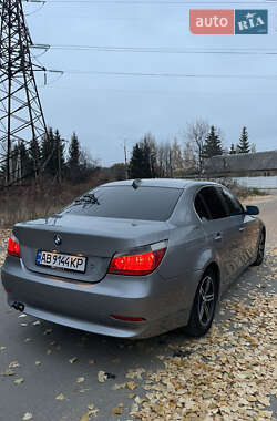 Седан BMW 5 Series 2004 в Калиновке