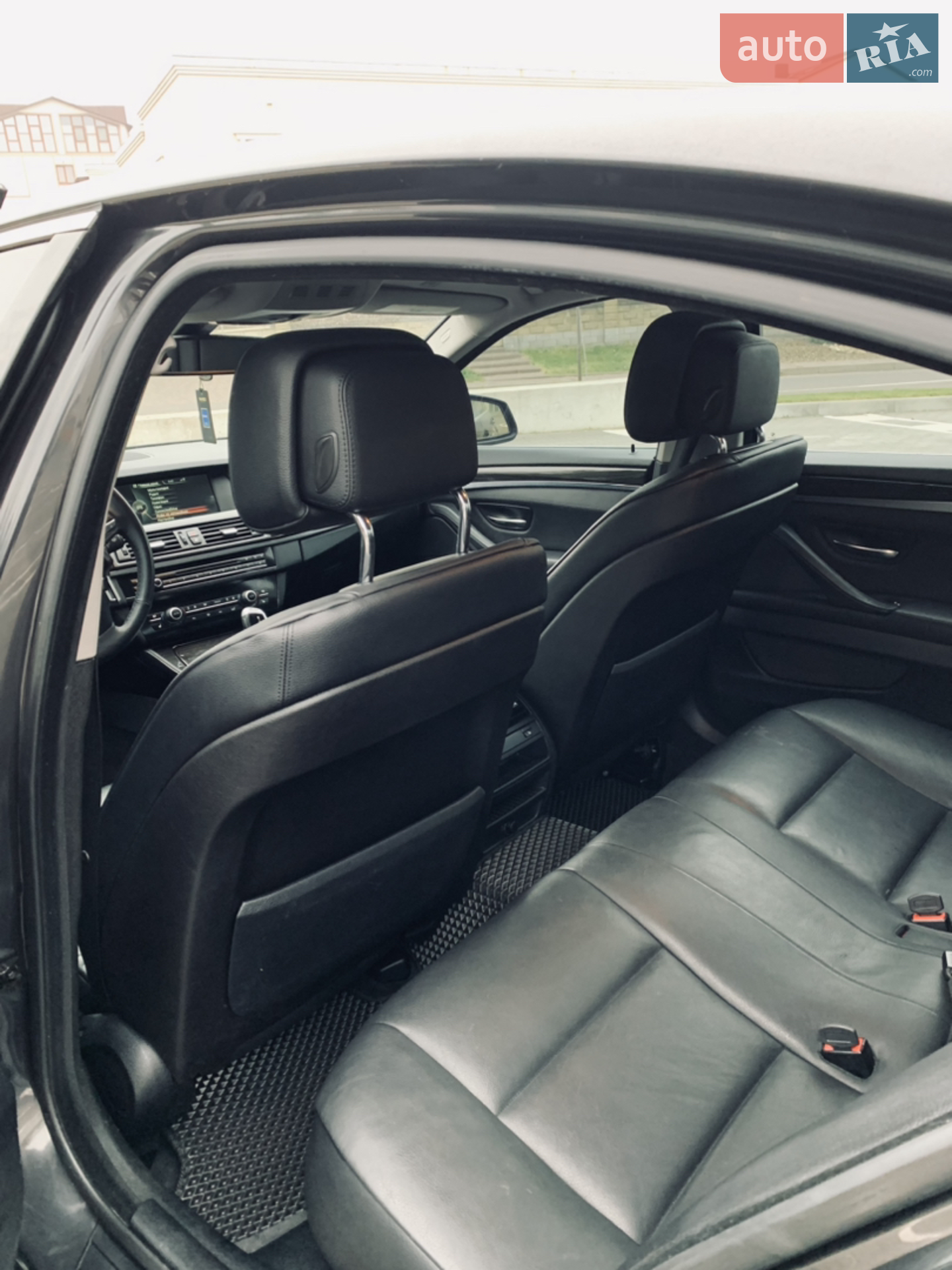 2012 BMW 5er - мініатюра 11