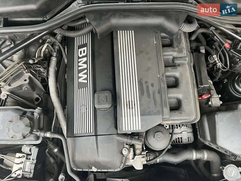 Седан BMW 5 Series 2004 в Дніпрі