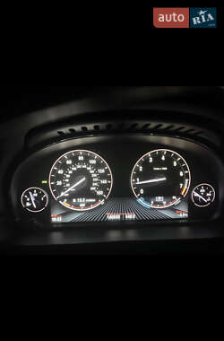 Седан BMW 5 Series 2013 в 