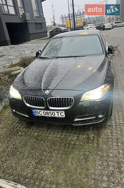 Седан BMW 5 Series 2015 в Львові