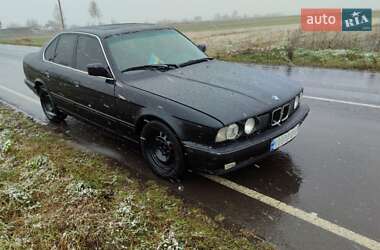 Седан BMW 5 Series 1988 в Луцьку