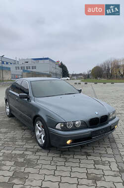 Седан BMW 5 Series 2002 в Червонограде