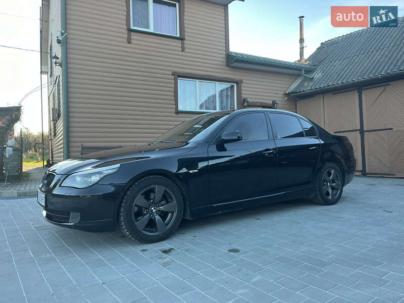Седан BMW 5 Series 2008 в Калуші