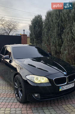 Седан BMW 5 Series 2012 в Львове