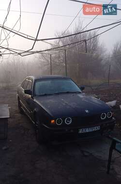 Седан BMW 5 Series 1991 в Запоріжжі