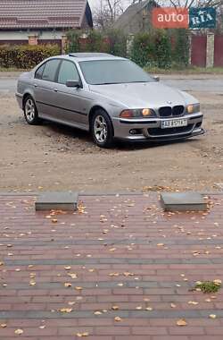 Седан BMW 5 Series 1997 в Виннице